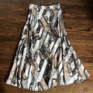 H&M Patterned Flowy Midi Skirt with Side Closure